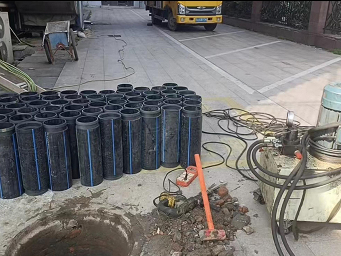 山东PE置换管厂家 DN315置换管 非开挖管短管置换